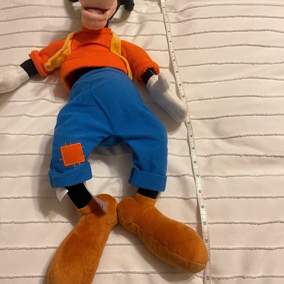 Disney Exclusive Goofy Plush Doll 21” Long GOOD CONDITION - Picture 6 of 6